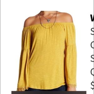 Off the shoulder yellow feminine blouse